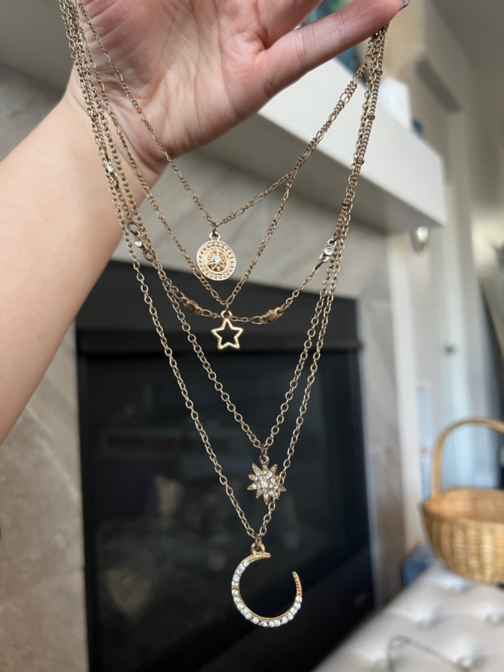 Gold 🌙layered necklace sun moon & star💫